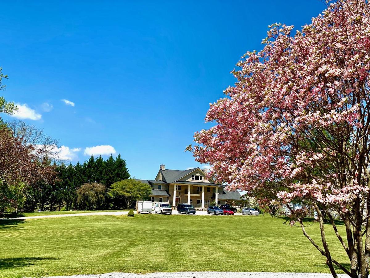 Skylaranna Resort & Spa Hendersonville Esterno foto